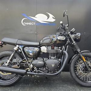 TRIUMPH BONNEVILLE T100 BLACK 1 OWNER HPI CLEAR