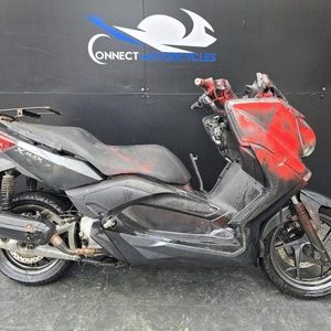 YAMAHA X-MAX 125 2017 SPARES PROJECT SCOOTER