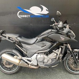 HONDA NC 700 XA-D PROJECT BIKE HPI CLEAR