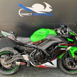 Kawasaki EX NINJA 650 1 OWNER LOW MILEAGE HPI CLEAR.