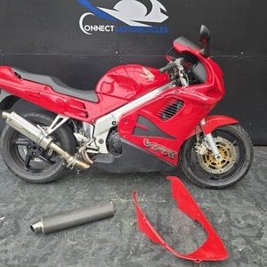 HONDA VFR 750 PROJECT BIKE HPI CLEAR