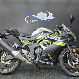 KAWASAKI BX 125 AKFA Z125 LEARNER LEGAL SPORTS BIKE LOW MILEAGE HPI CLEAR