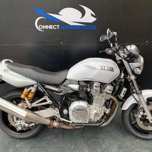 YAMAHA XJR 1300 PROJECT BKE HPI CLEAR 1 OWNER