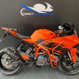 KTM RC 125 23 LOW MILEAGE LEARNER LEGAL HPI CLEAR