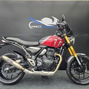 TRIUMPH SPEED 400 LOW MILEAGE 1 OWNER HPI CLEAR