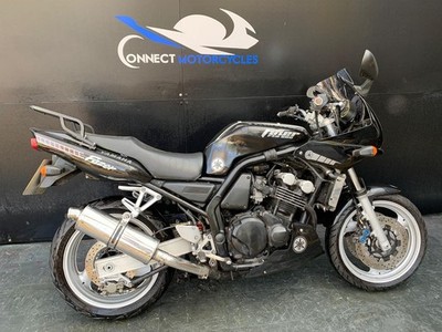 YAMHA FZS 600 FAZER PROJECT BIKE