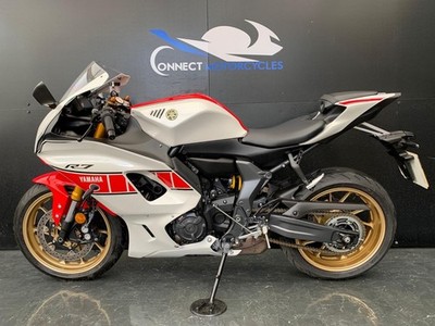 YAMAHA YZF R7 60TH ANNIVERSARY 2022 VERY LOW MILEAGE 1 OWNER HPI CLEAR