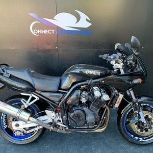 YAMAHA FZS 600 FAZER PROJECT BIKE