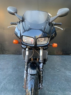 YAMAHA FZS 600 FAZER PROJECT BIKE