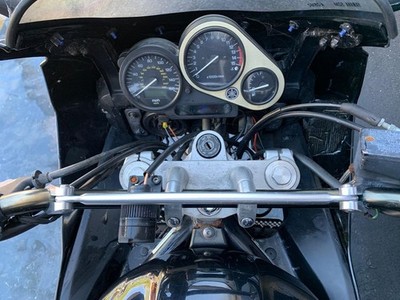 YAMAHA FZS 600 FAZER PROJECT BIKE