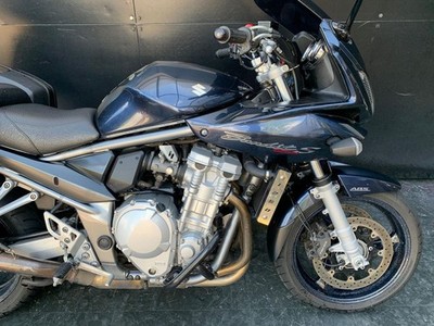 SUZUKI GSF 1250 BANDIT PROJECT BIKE HPI CLEAR