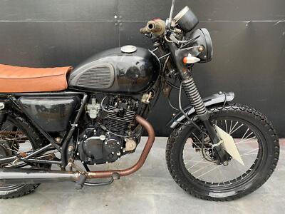 MUTT MONGREL 125 PROJECT BIKE