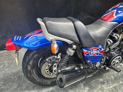 YAMAHA V-MAX 1200 PROJECT BIKE HPI CLEAR