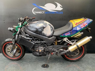 HONDA VTR 1000 FIRESTORM 1998 STREETFIGHTER PROJECT BIKE HPI CLEAR