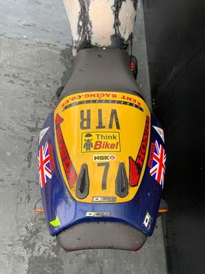 HONDA VTR 1000 FIRESTORM 1998 STREETFIGHTER PROJECT BIKE HPI CLEAR