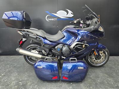 TRIUMPH TROPHY 1200 SE 2013 HPI CLEAR