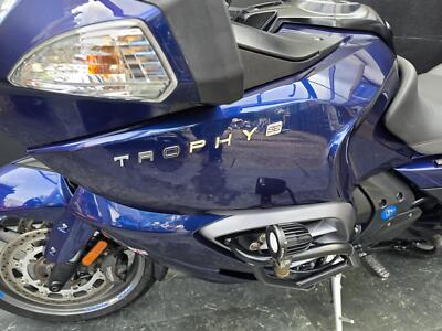 TRIUMPH TROPHY 1200 SE 2013 HPI CLEAR