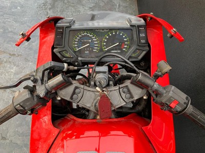 KAWASAKI GPX 600R PROJECT BIKE HPI CLEAR