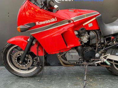 KAWASAKI GPX 600R PROJECT BIKE HPI CLEAR