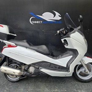 HONDA FES 125 PROJECT SCOOTER LEARNER LEGAL HPI CLEAR