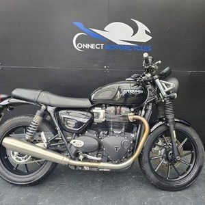 TRIUMPH BONNEVILLE STREET TWIN PROJECT BIKE