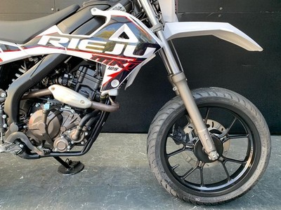 RIEJU MRT 125 VERY LOW MILEAGE HPI CLEAR 125cc SUPERMOTO