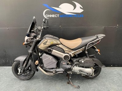 HONDA NAVI 110 CAMO PADDOCK/PIT BIKE LOW MILEAGE HPI CLEAR