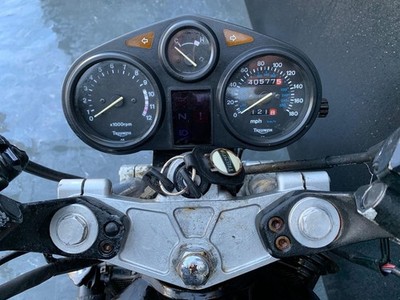 TRIUMPH TROPHY 1200 1991 PROJECT BIKE HPI CLEAR