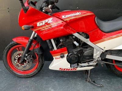 KAWASAKI GPZ 500 1989 PROJECT BIKE HPI CLEAR