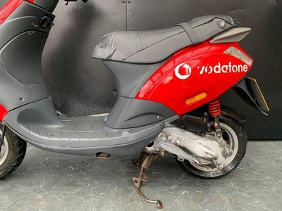 PIAGGIO ZIP 2 STROKE 50cc SCOOTER PROJECT HPI CLEAR