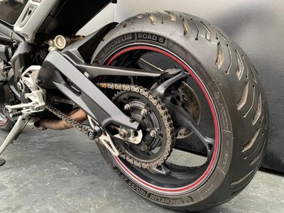 TRIUMPH STREET TRIPLE 765 RS HPI CLEAR