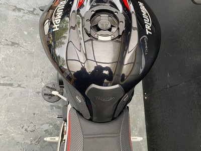 TRIUMPH STREET TRIPLE 765 RS HPI CLEAR