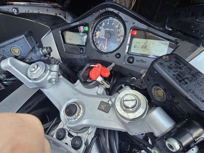 HONDA VFR 800 FA-2 PROJECT BIKE HPI CLEAR