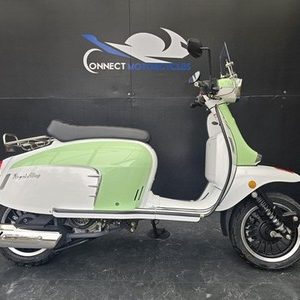 ROYAL ALLOY GT 125i VERY LOW MILEAGE HPI CLEAR