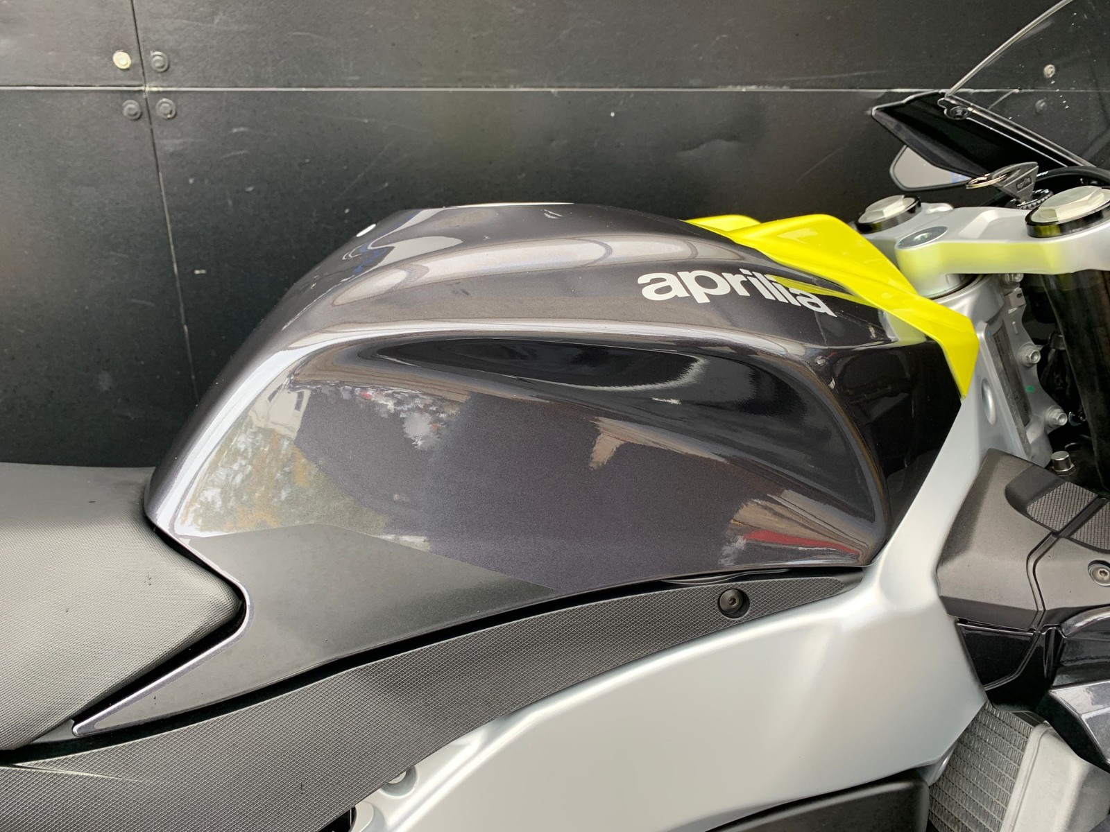 APRILIA RS4 125 E5+ LOW MILEAGE HPI CLEAR