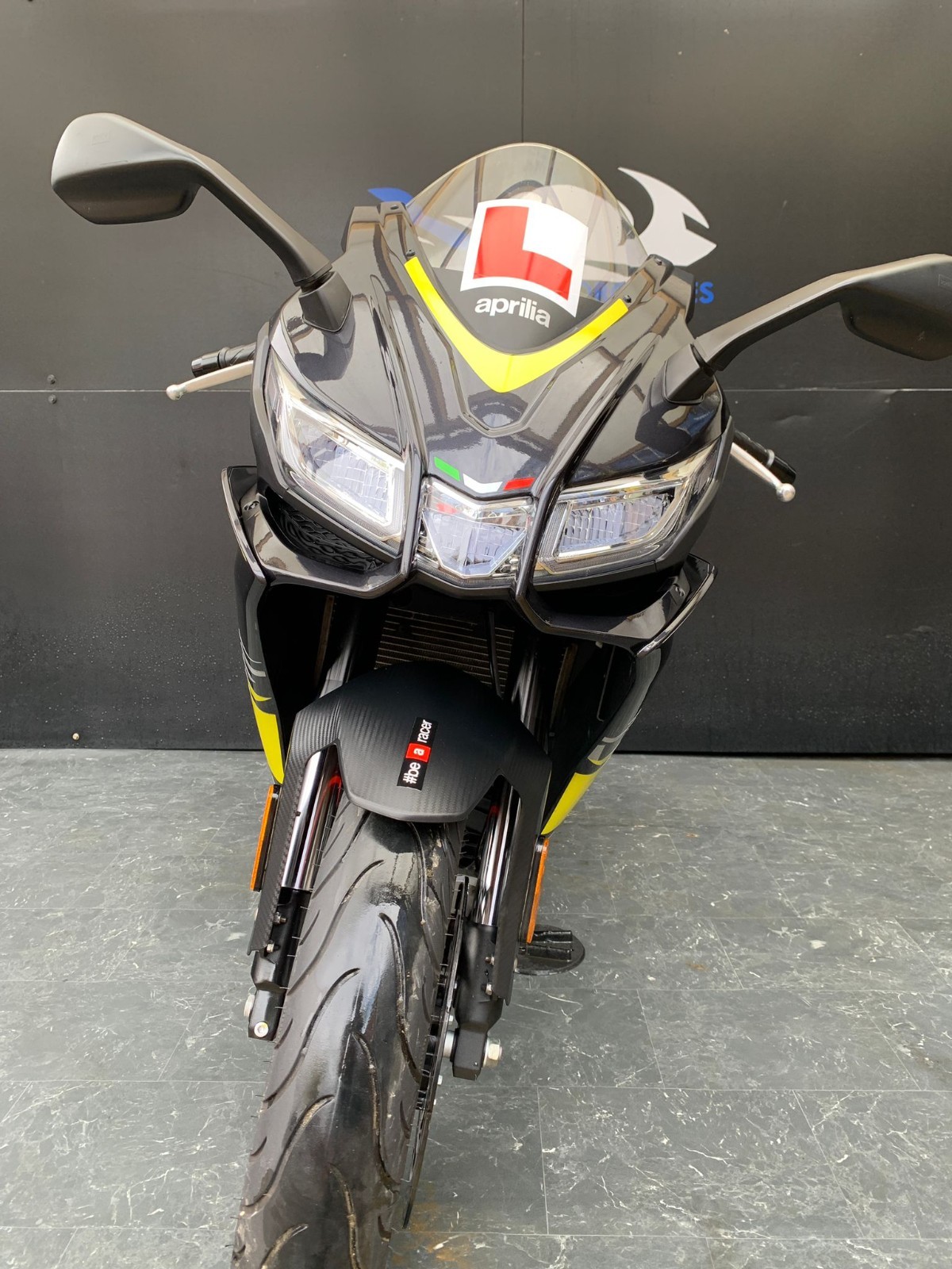 APRILIA RS4 125 E5+ LOW MILEAGE HPI CLEAR