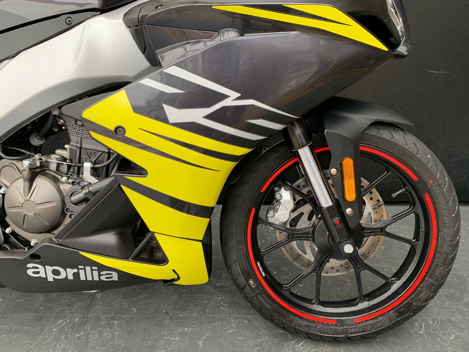 APRILIA RS4 125 E5+ LOW MILEAGE HPI CLEAR