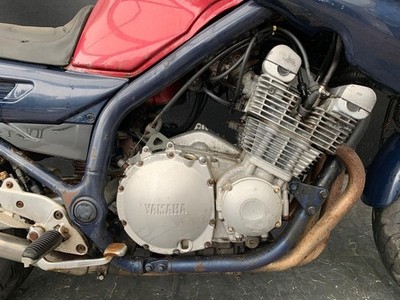 YAMAHA XJ900 DIVERSION PRJECT BIKE HPI CLEAR