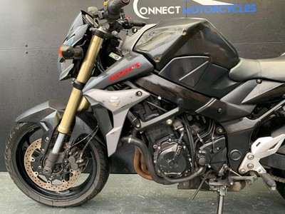 SUZUKI GSR 750 AL3 2014 PROJECT BIKE