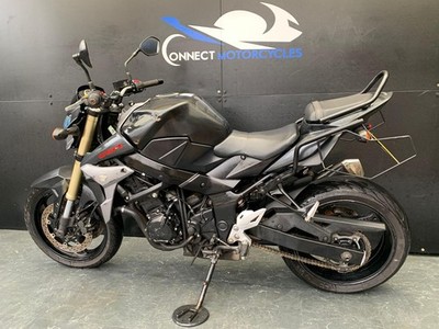 SUZUKI GSR 750 AL3 2014 PROJECT BIKE