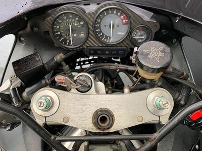 YAMAHA YZF1000R THUNDERACE 1996 PROJECT BIKE HPI CLEAR