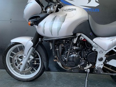 TRIUMPH TIGER 955i PROJECT BIKE HPI CLEAR