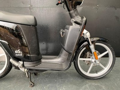 ASKOLL ES3 50CC EQUIVALENT ELECTRIC MOPED PROJECT MOPED HPI CLEAR