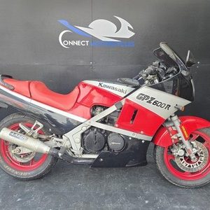 KAWASAKI GPZ600R 1985 PROJECT BIKE HPI CLEAR