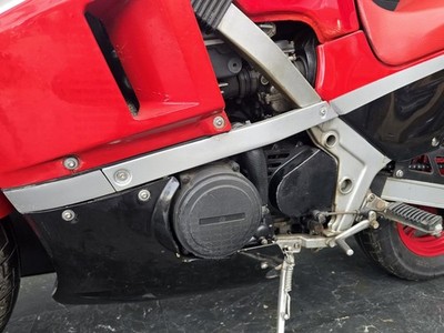 KAWASAKI GPZ600R 1985 PROJECT BIKE HPI CLEAR