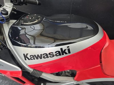 KAWASAKI GPZ600R 1985 PROJECT BIKE HPI CLEAR