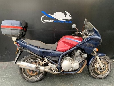 YAMAHA XJ900 DIVERSION PRJECT BIKE HPI CLEAR