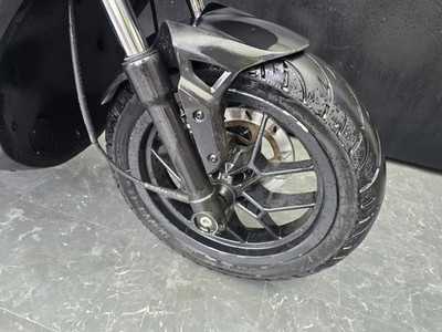 APRILIA SR MOTARD 125CC 2016 PROJECT SCOOTER