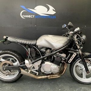 SUZUKI BANDIT 400 1991 CAFE RACER PROJECT BIKE HPI CLEAR