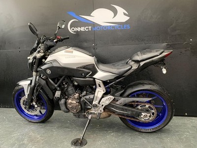 YAMAHA MT-07 2015 PROJECT BIKE HPI CLEAR LOW MILEAGE